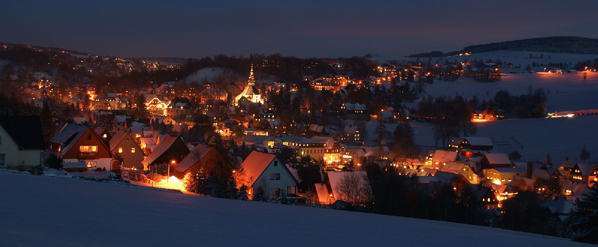 Blick auf Seiffen bei Nacht